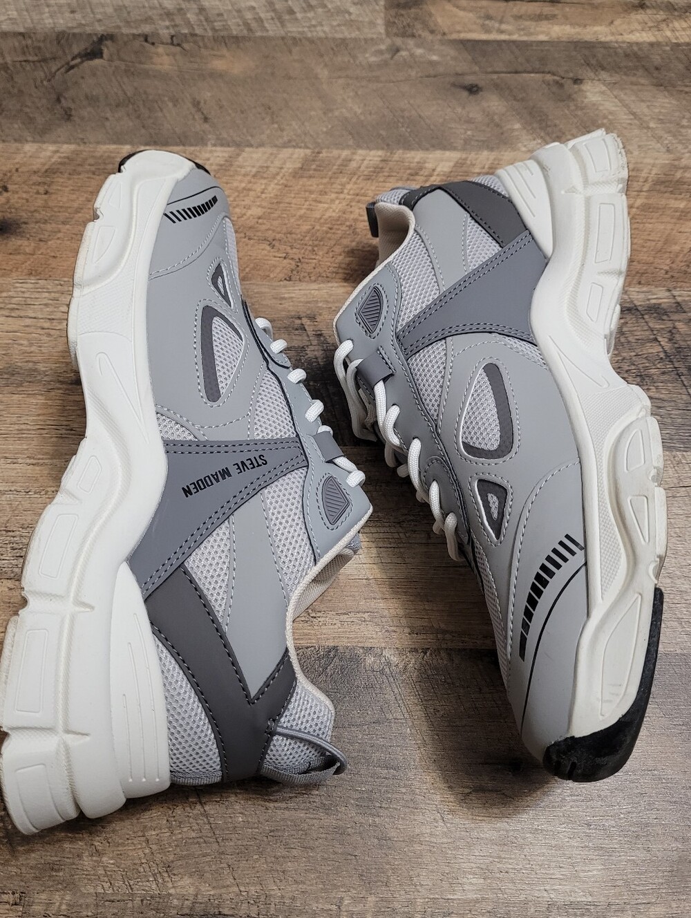 Steve Madden Gray Chunky Dad Sneakers